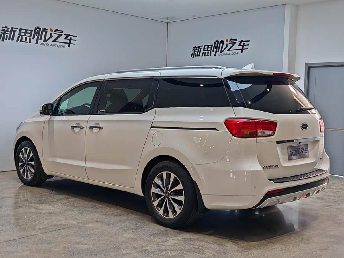 Kia Carnival (Imported) 2018 car image #9
