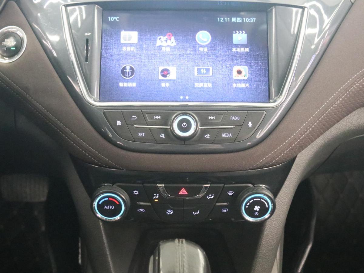 Chevrolet 2016 car image #9