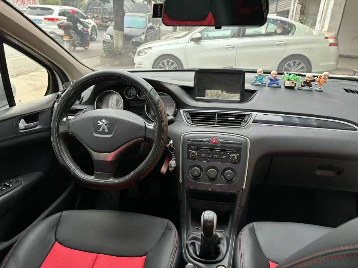 Peugeot 308 2015 car image #9