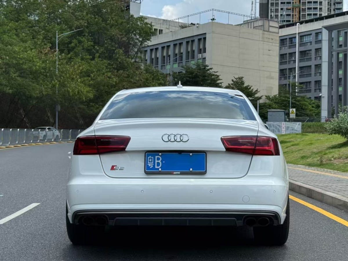 Audi S6 2014 car image #9