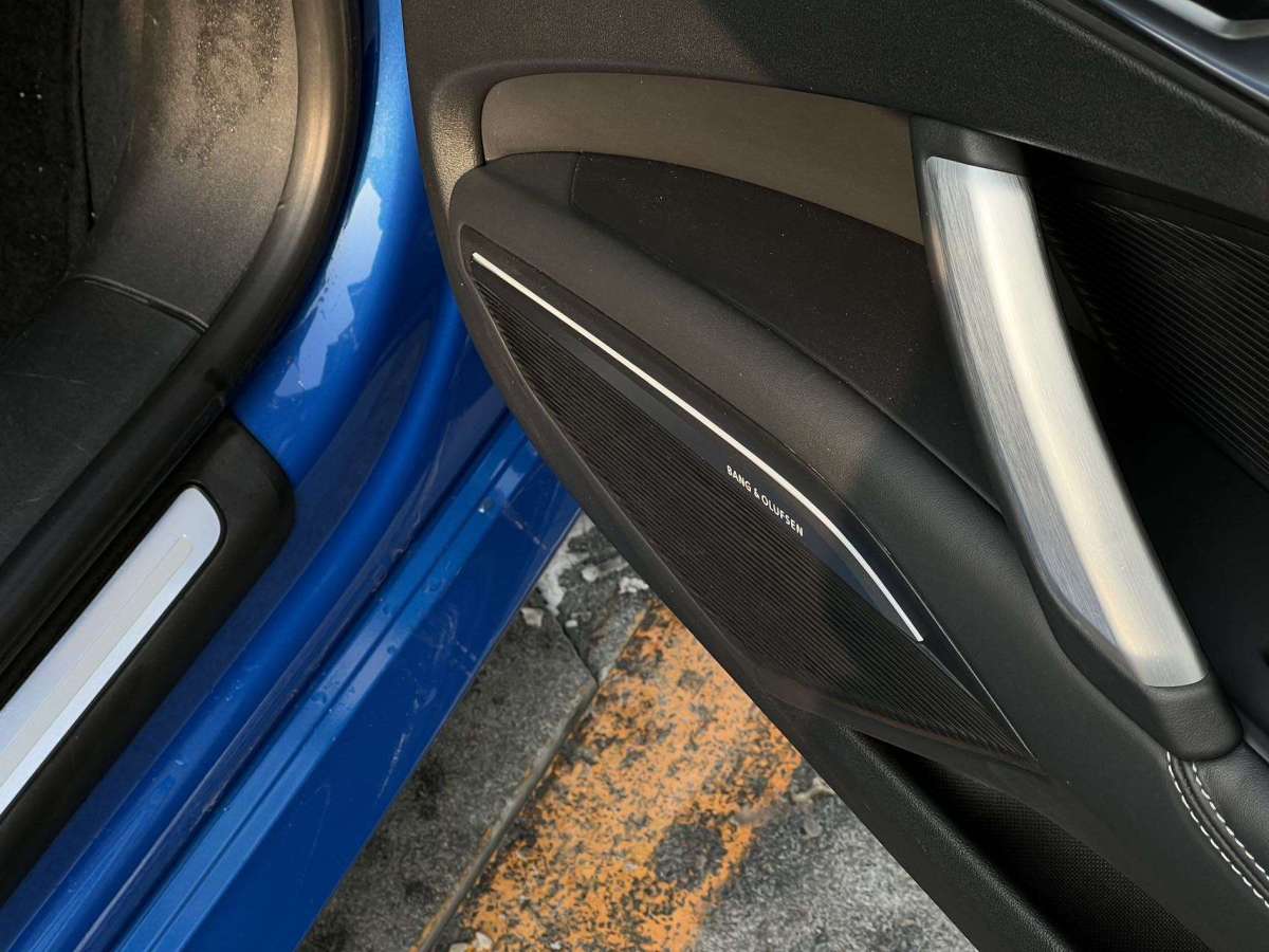 Audi TTS 2017 car image #9