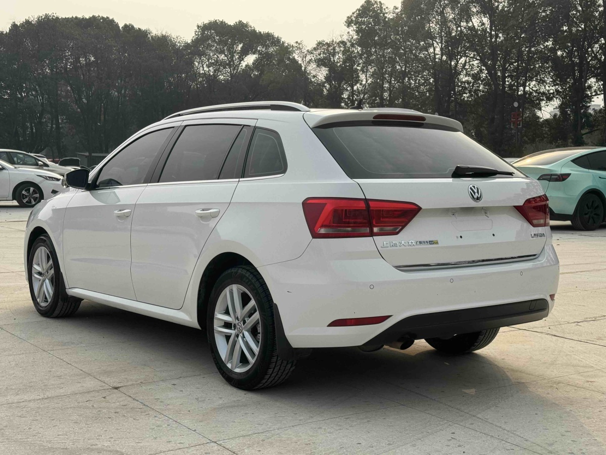 Volkswagen Gran Lavida 2016 immagine di auto #9