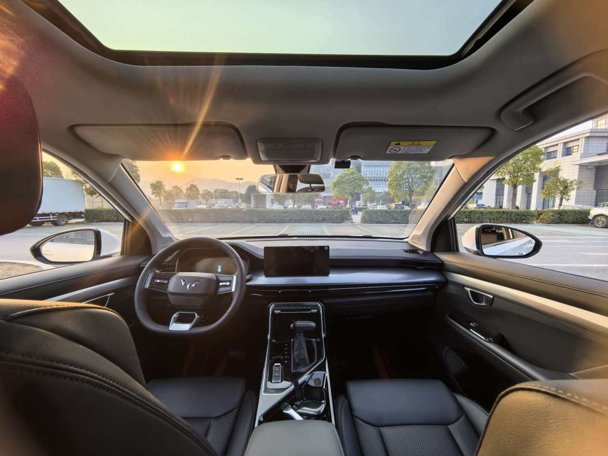 Wuling Asta 2022 #9 Wuling Asta 2022 صورة سيارة #9