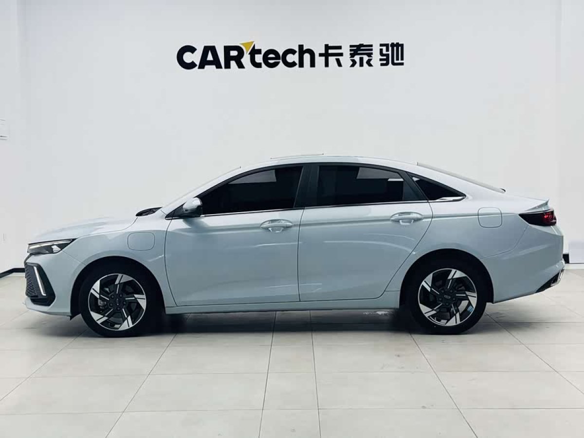 GEELY 2022 car image #9