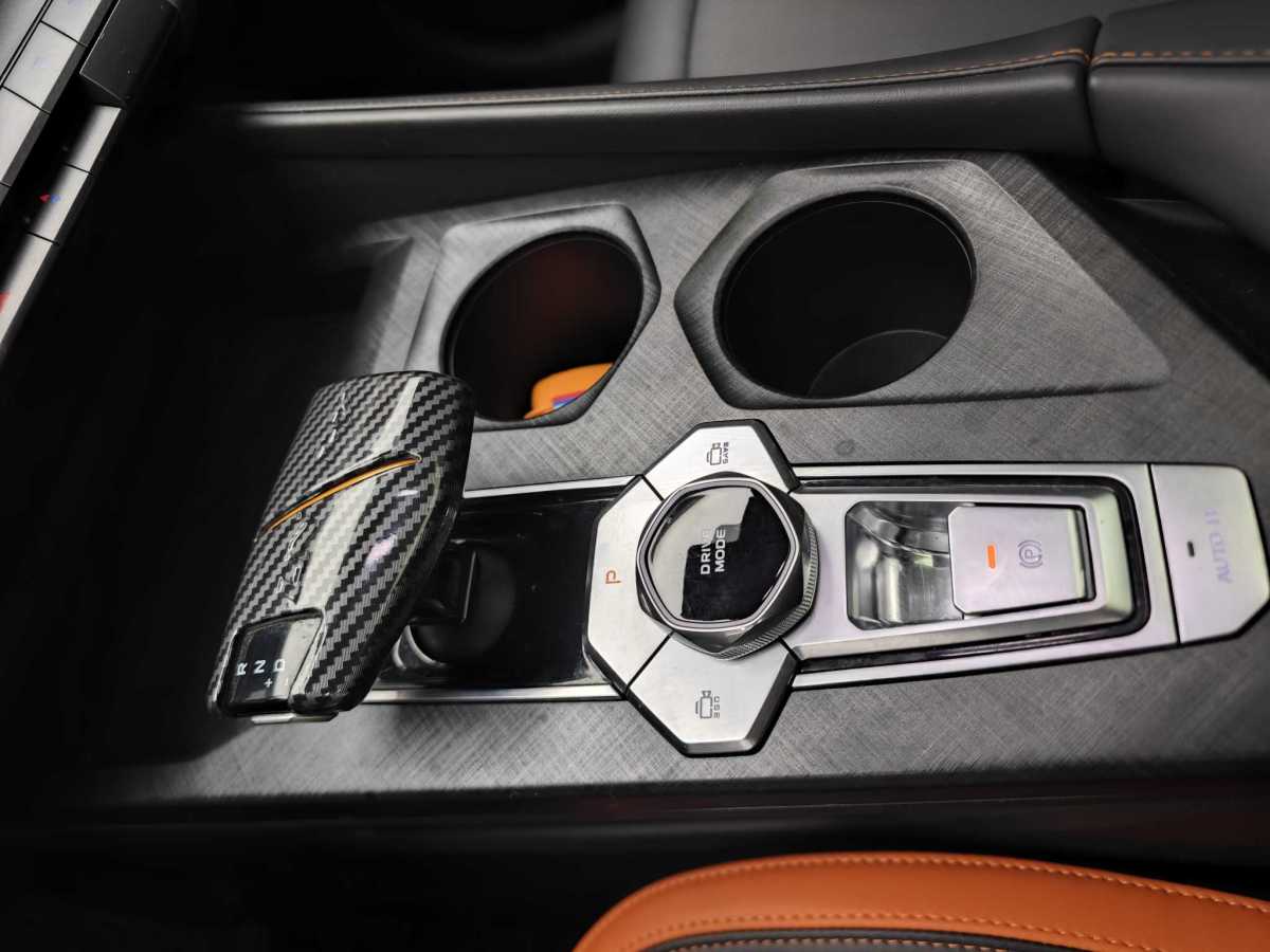 Changan UNI-V 2023 car image #9