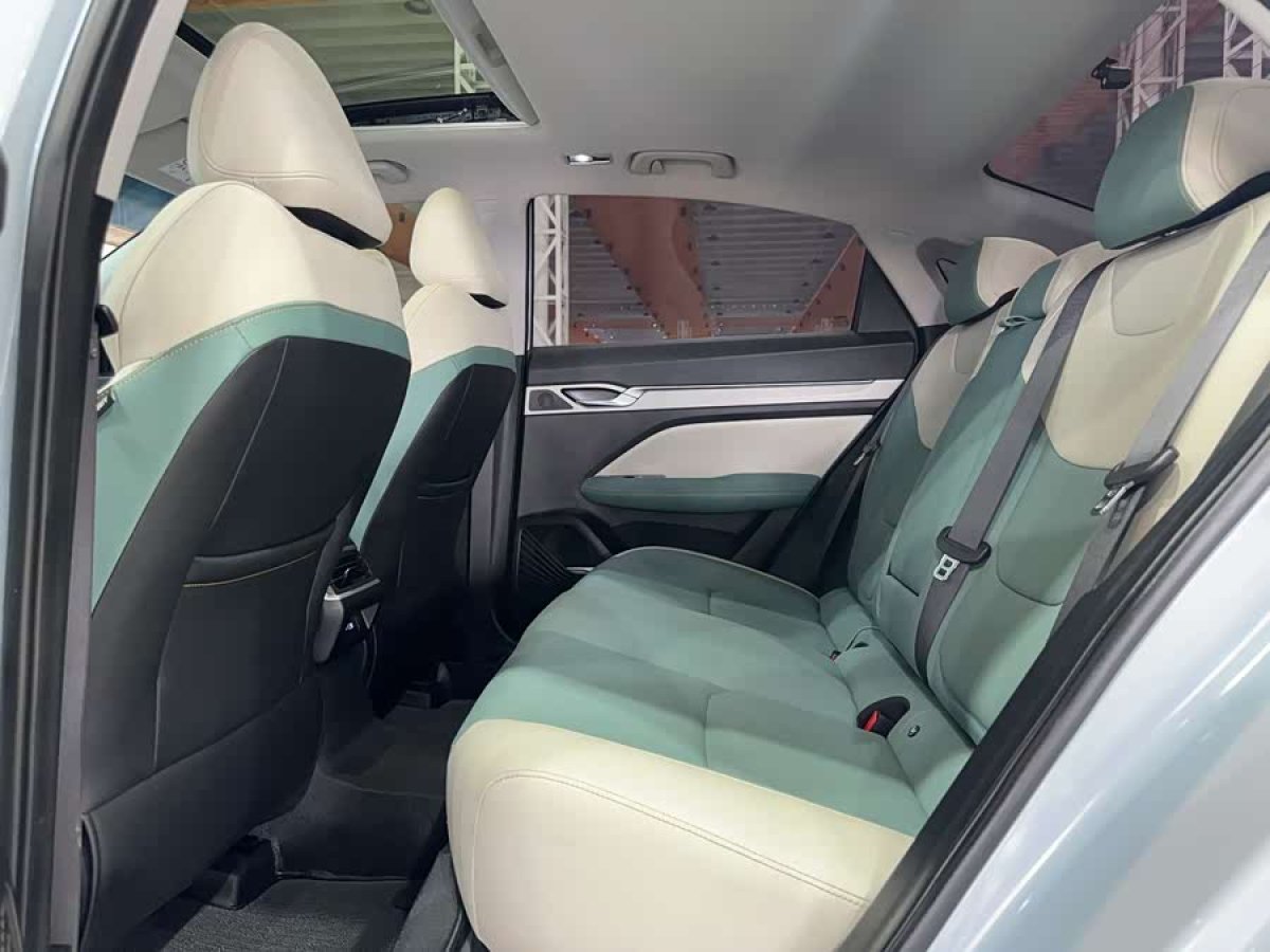 GEELY 2023 car image #9