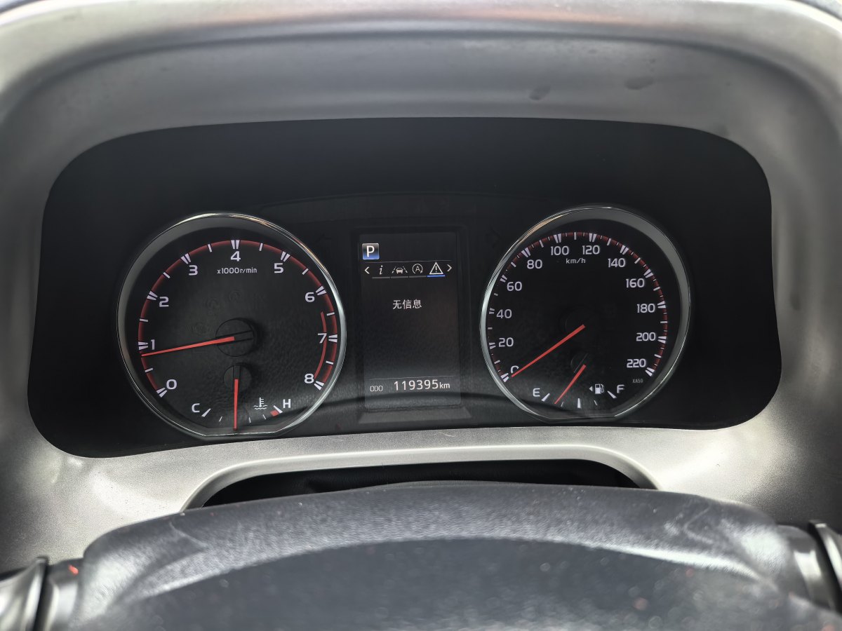 Toyota RAV4 2018 #9 Toyota RAV4 2018 car image #9