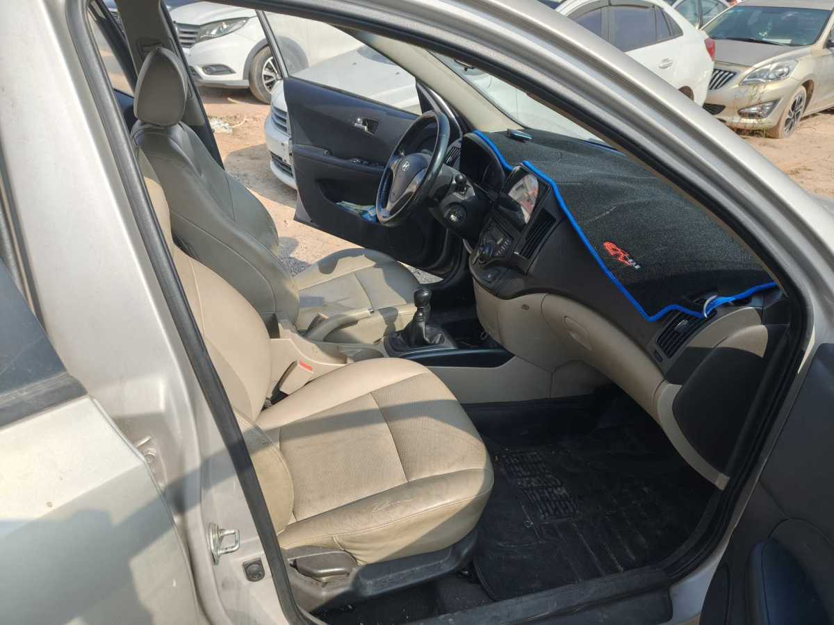 Hyundai i30 2010 #9 Hyundai i30 2010 car image #9