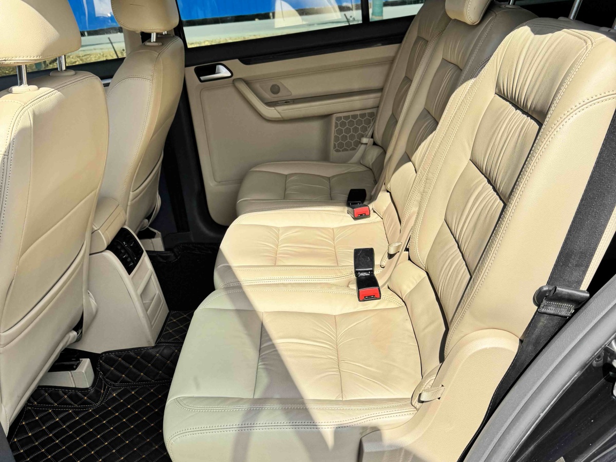 Volkswagen Touran 2015 #9 Volkswagen Touran 2015 car image #9