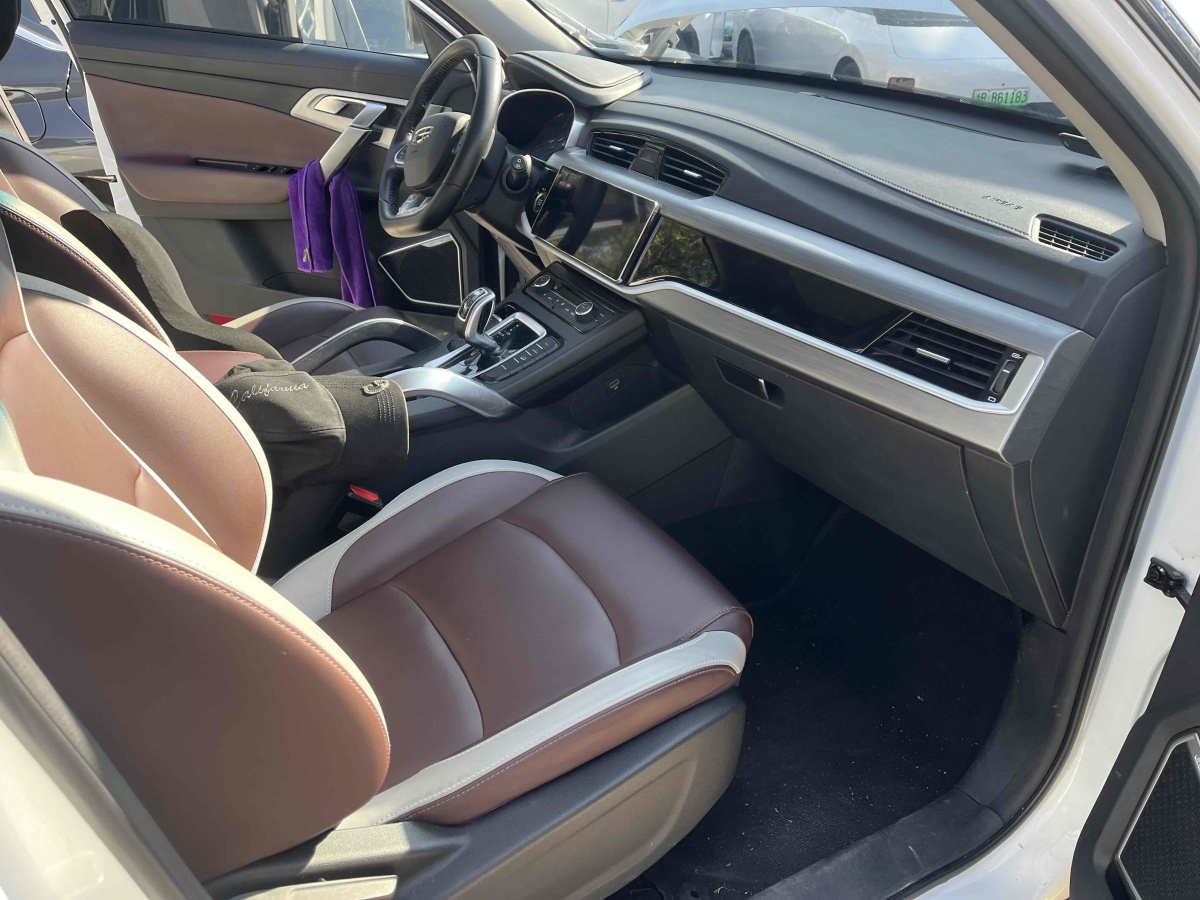 GEELY Boyue 2022 car image #9