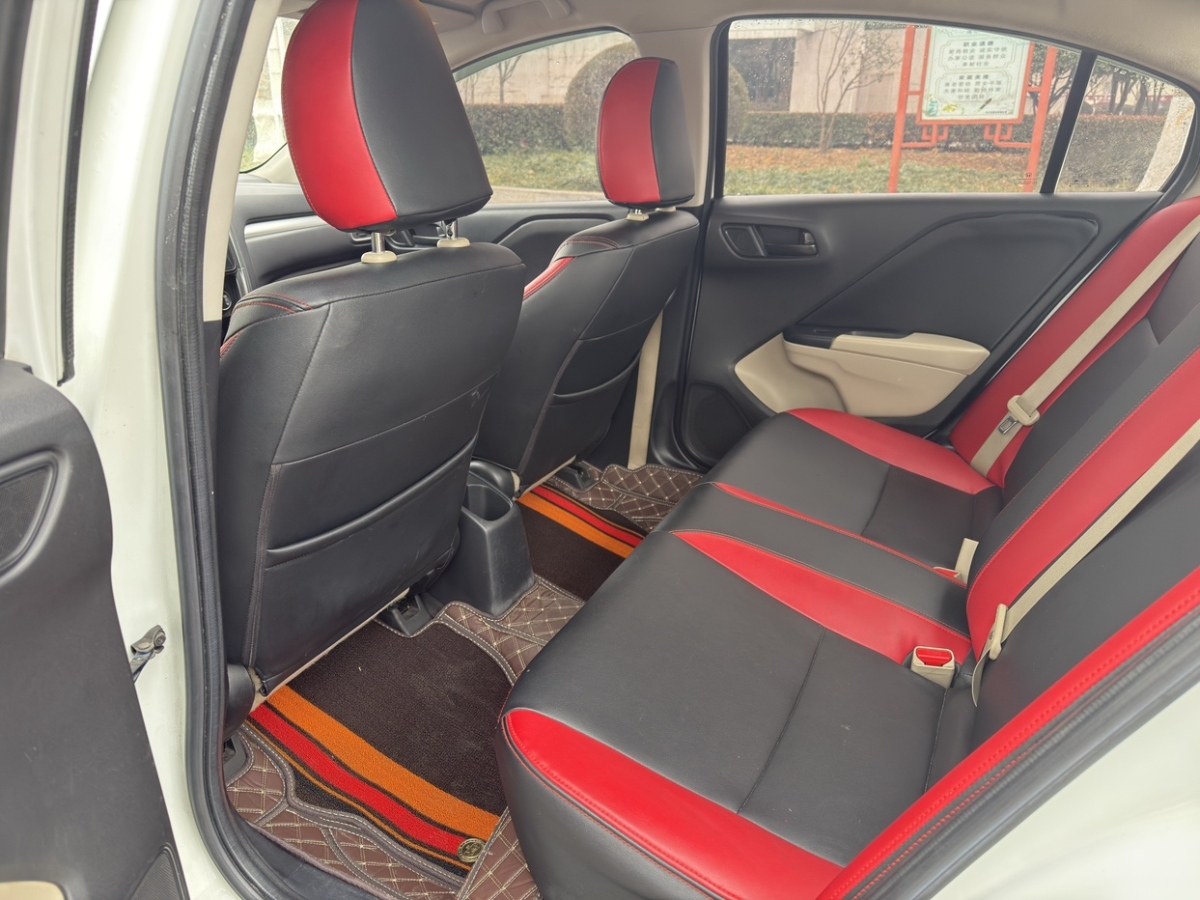 Honda Greiz 2017 #9 Honda Greiz 2017 صورة سيارة #9