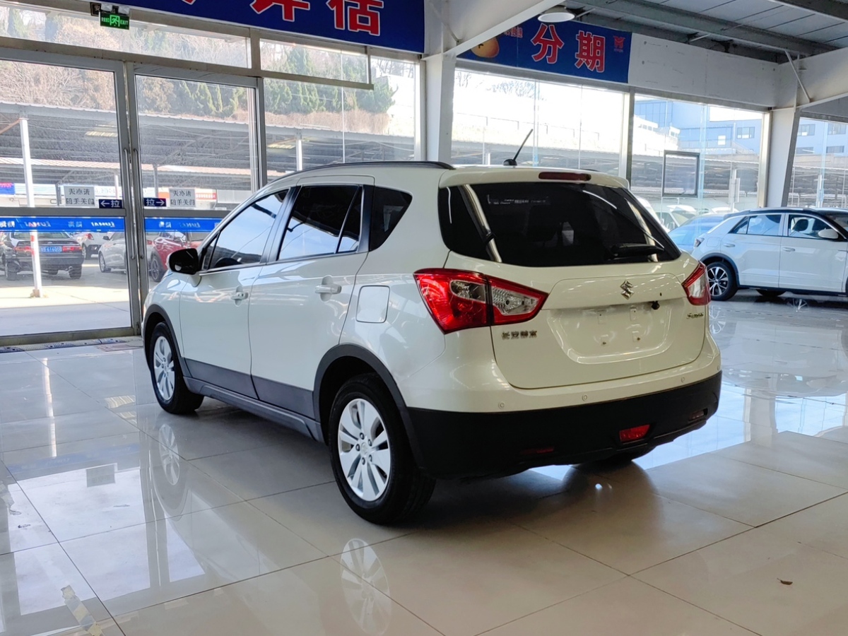 Suzuki S-Cross 2016 صورة سيارة #9