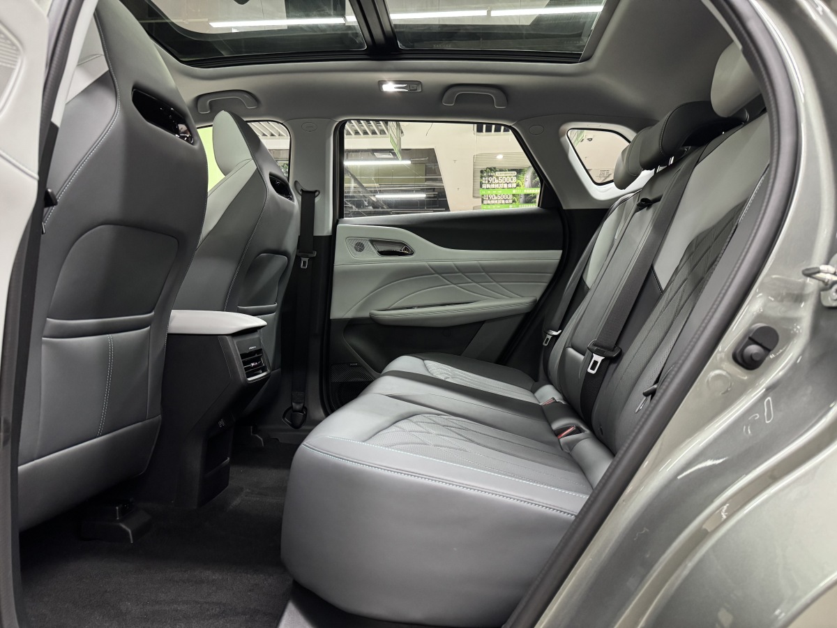 Changan UNI-Z PHEV 2024 #9 Changan UNI-Z PHEV 2024 car image #9