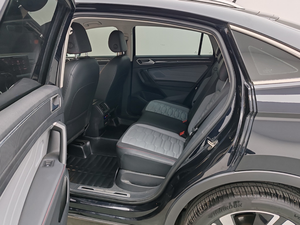 Volkswagen Tiguan X 2022 car image #9