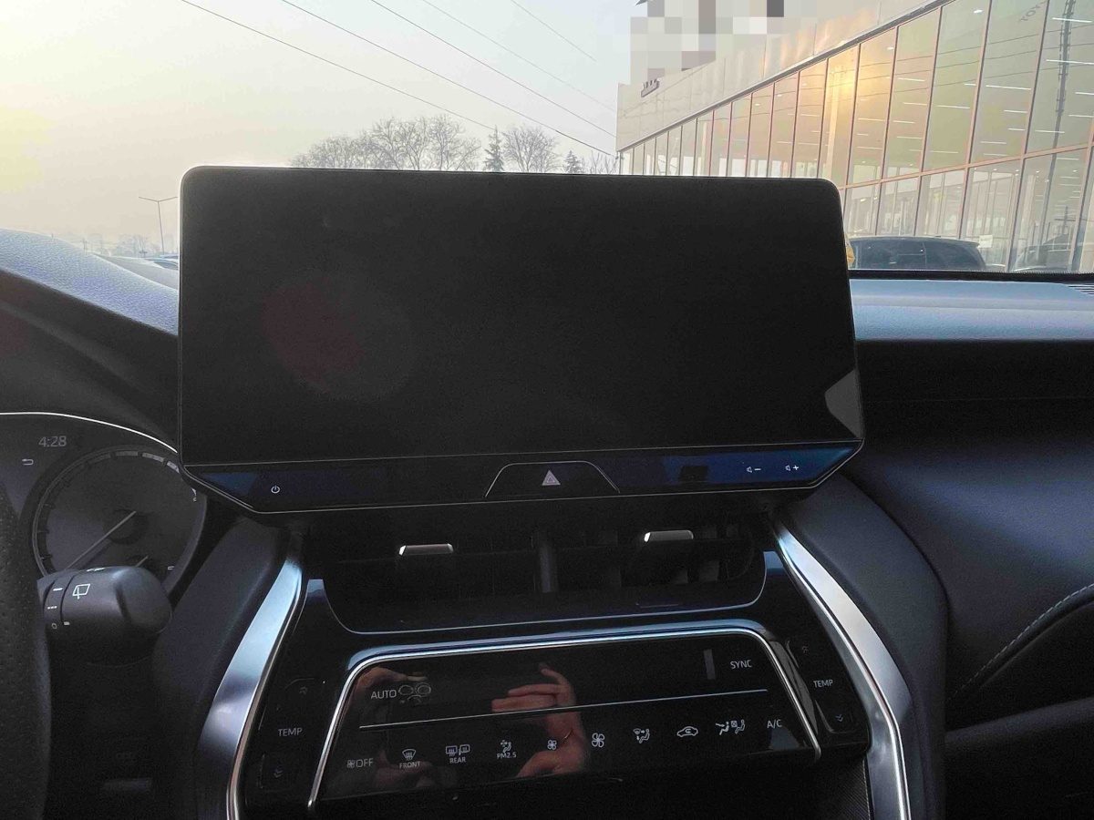 Toyota Harrier 2021 car image #9