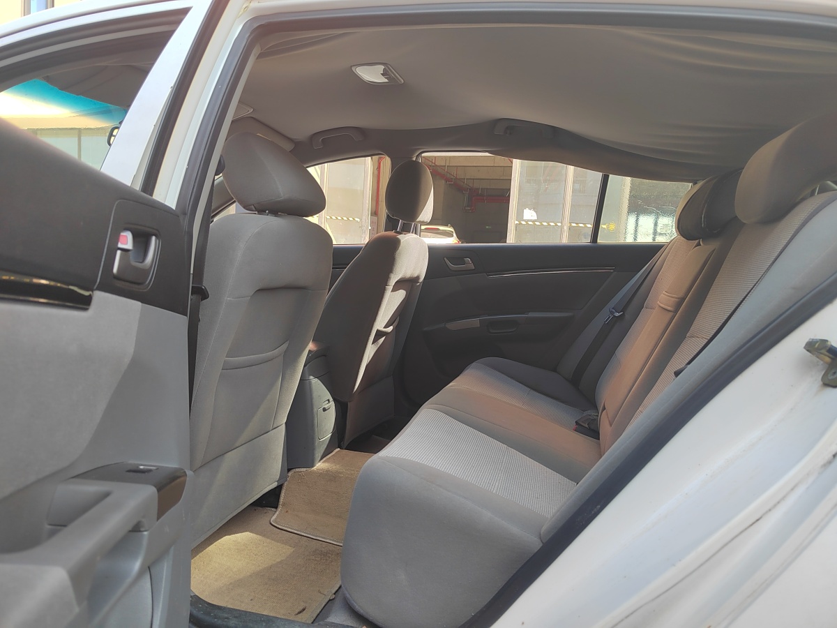 GEELY Emgrand Classic 2012 car image #9