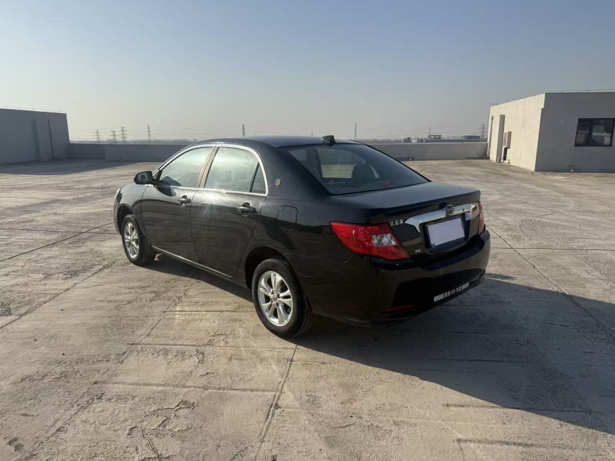 BYD F3 2014 car image #9