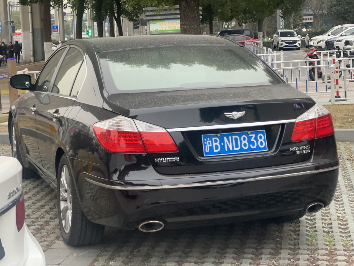 Hyundai Rohens 2011 car image #9