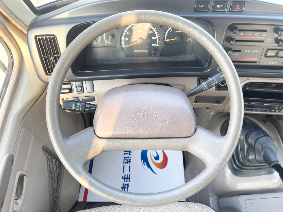 Toyota Coaster 2015 #9 Toyota Coaster 2015 imagen de coche #9