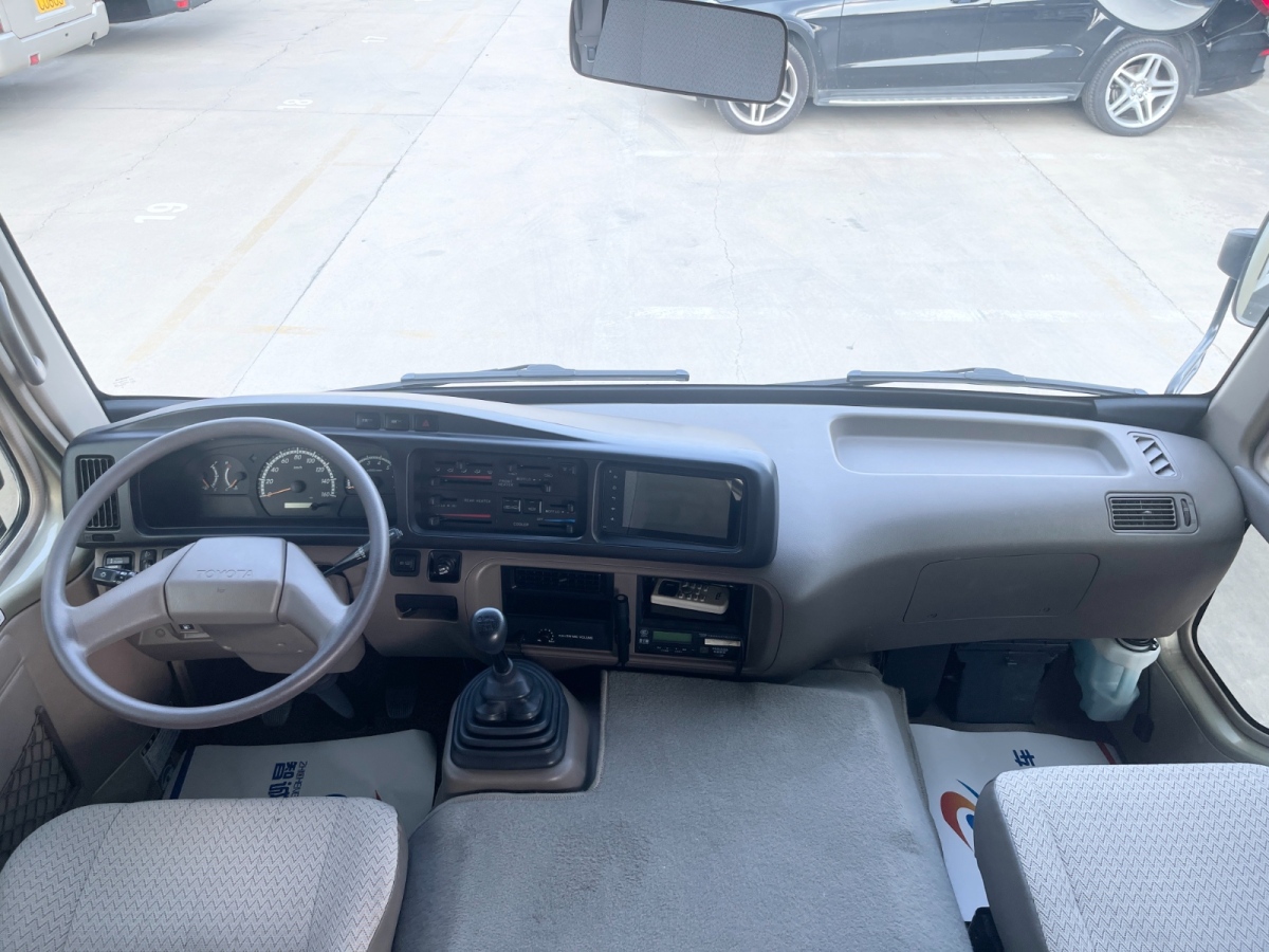 Toyota Coaster 2018 #9 Toyota Coaster 2018 imagen de coche #9