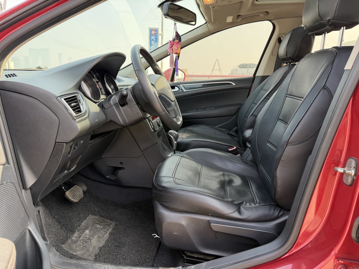 Peugeot 308 2015 #9 Peugeot 308 2015 car image #9