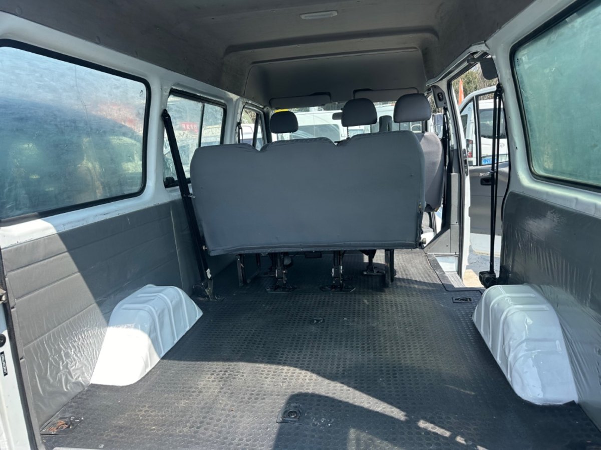 Ford Transit Classic 2015 car image #9