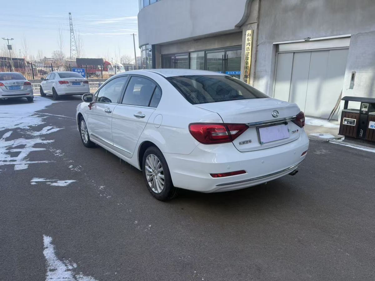 Great Wall C50 2015 car image #9