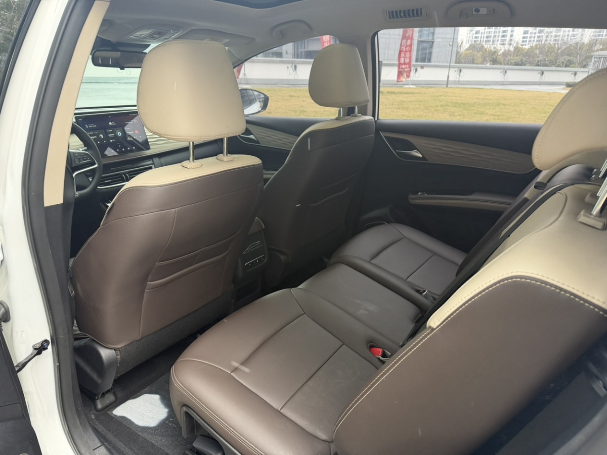 BYD Song MAX New Energy 2023 car image #9