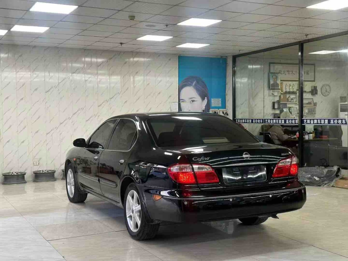 日产 风度 2005 汽车图片 #9