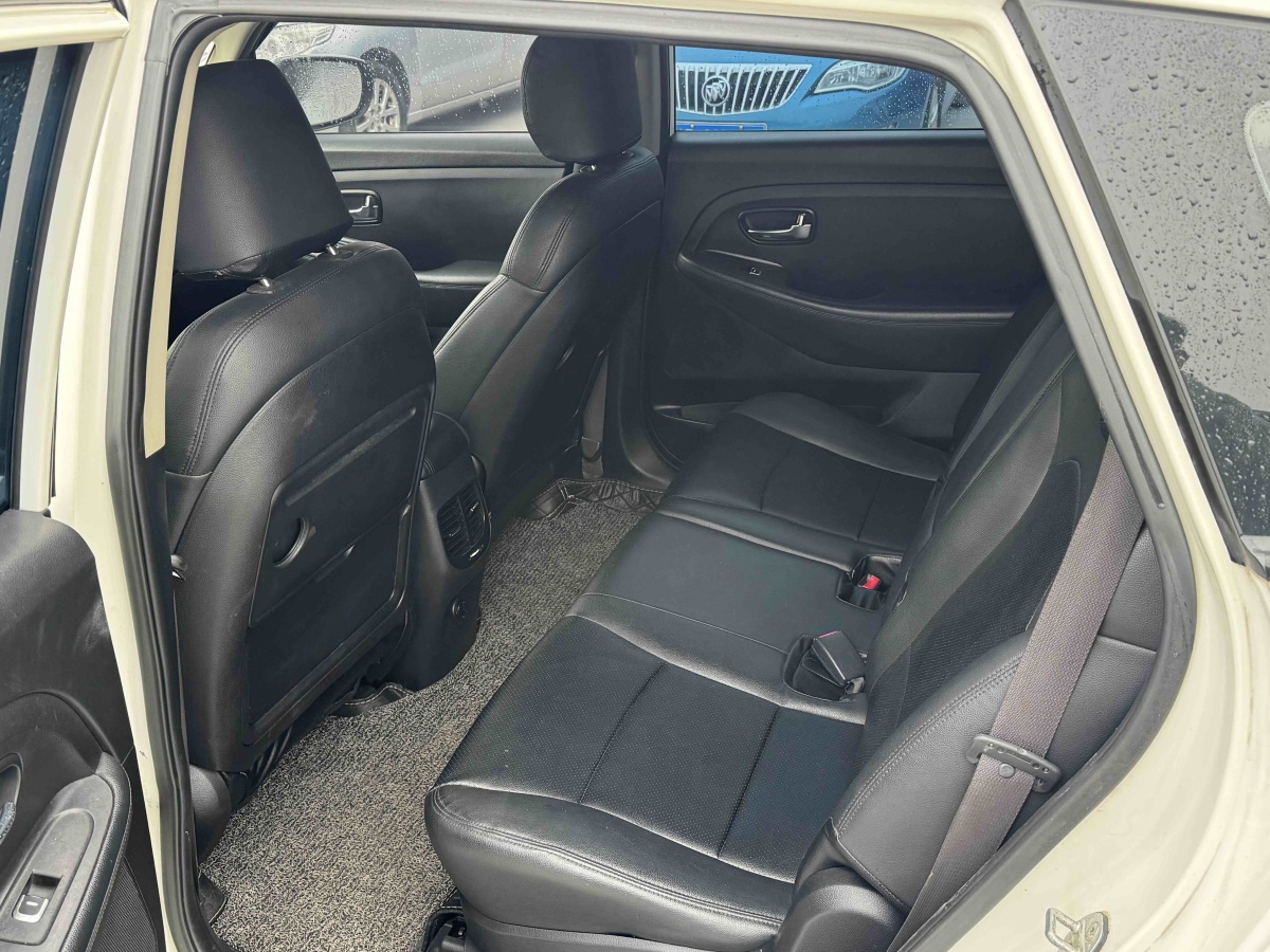 Kia Carens 2013 immagine di auto #9