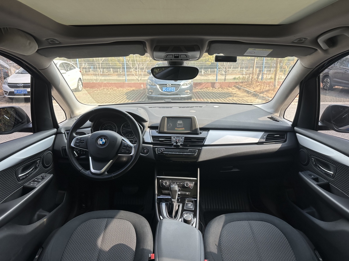 BMW 2 Series Tourer 2016 car image #9