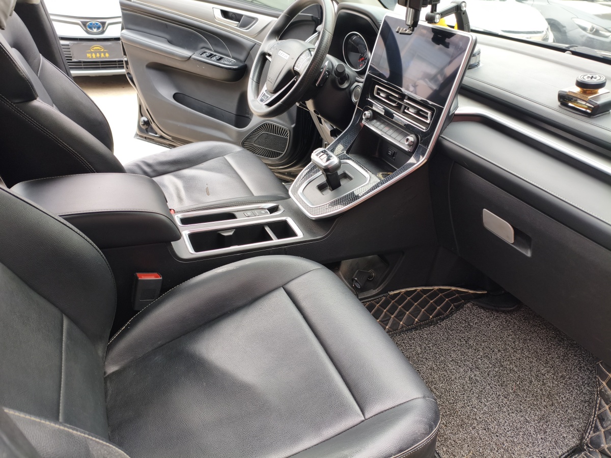 Haval M6 2021 #9 Haval M6 2021 car image #9