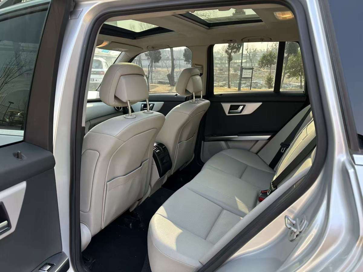 Mercedes-Benz GLK Class 2014 car image #9