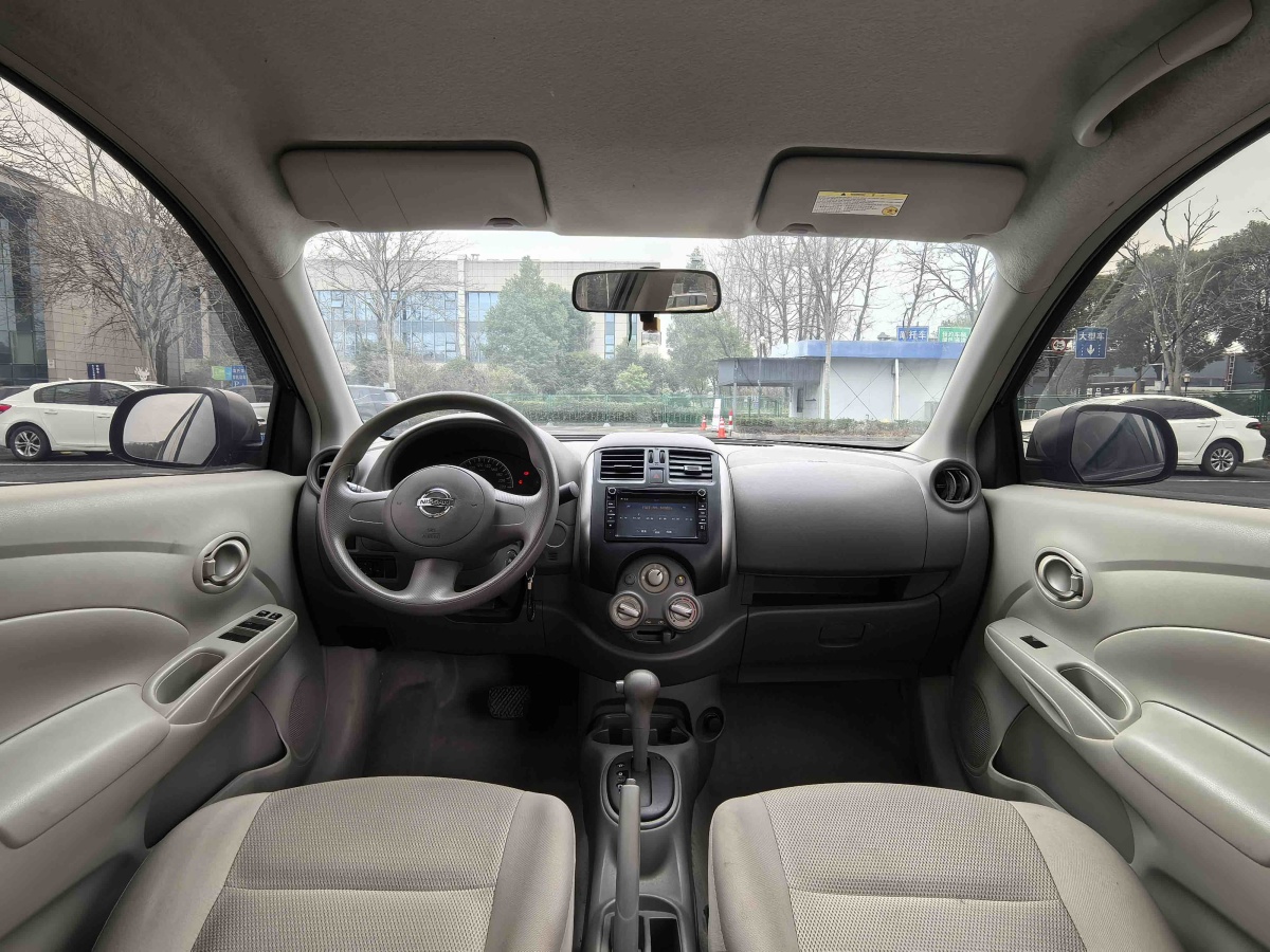 Nissan Sunny 2013 #9 Nissan Sunny 2013 car image #9