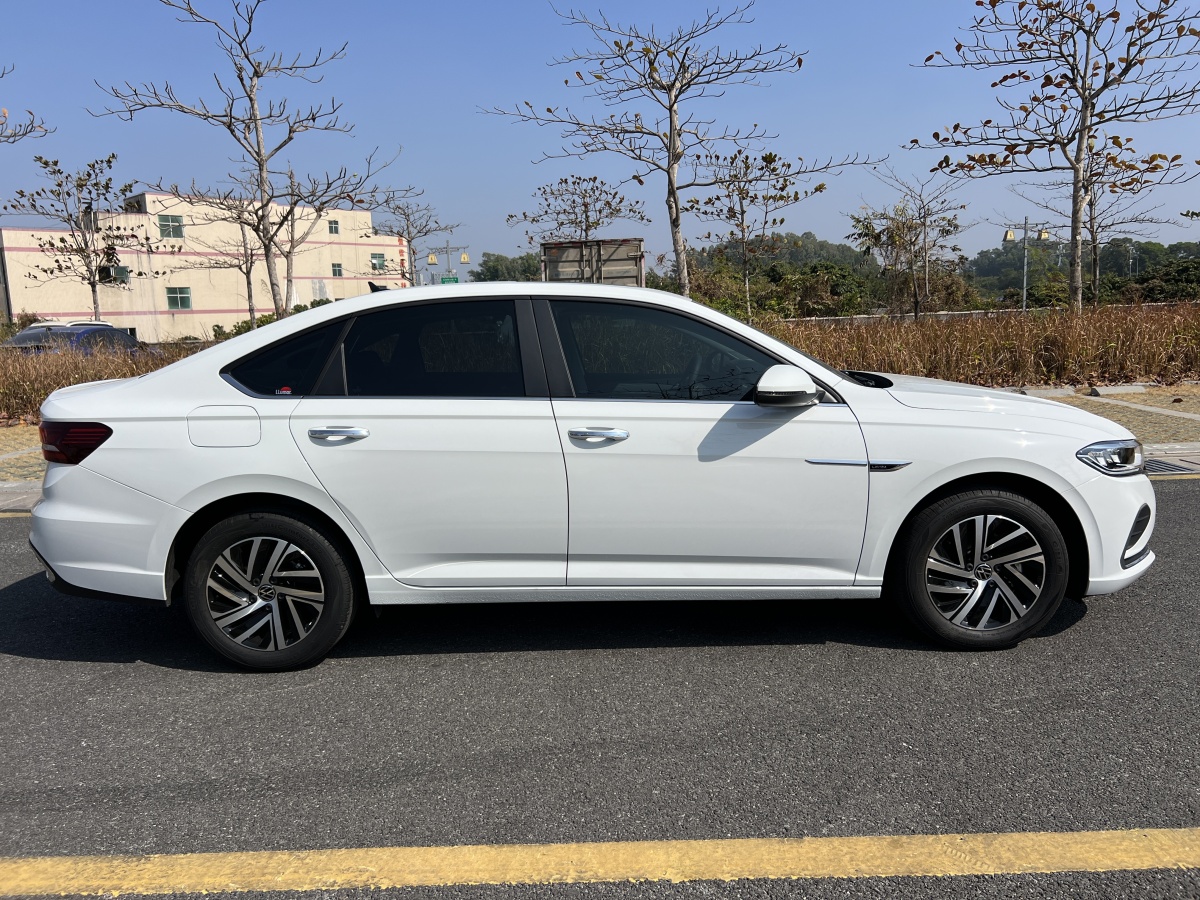 Volkswagen Lavida 2025 car image #9