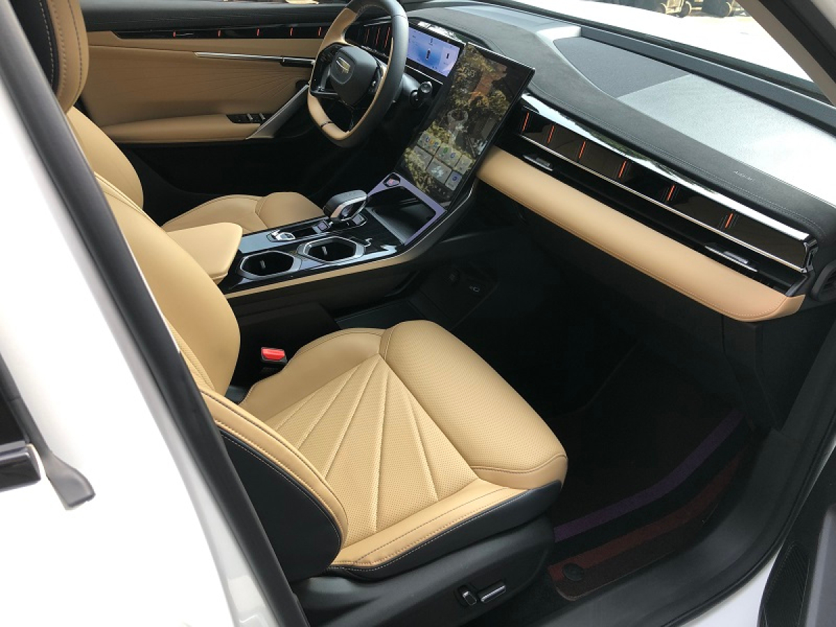GEELY Boyue L 2024 car image #9