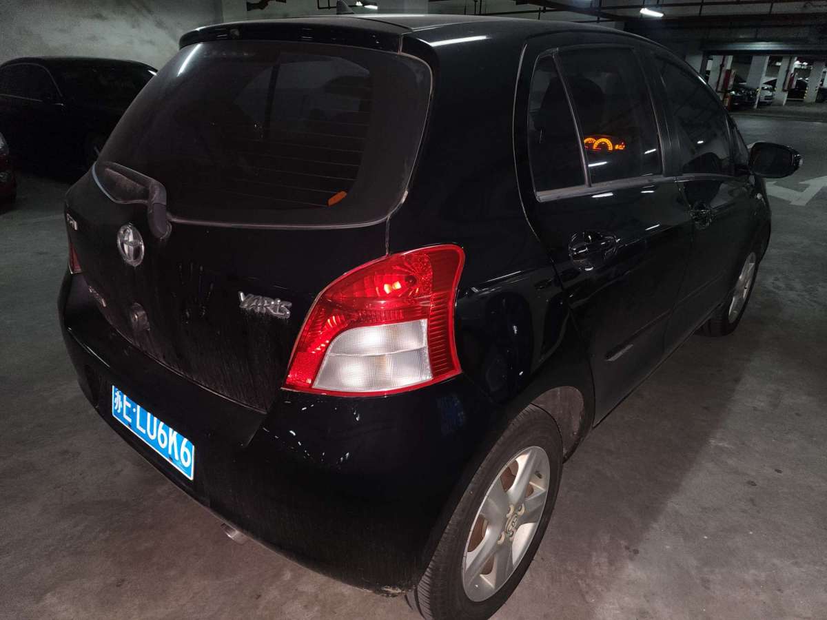 Toyota Yaris 2009 imagem de carro #9