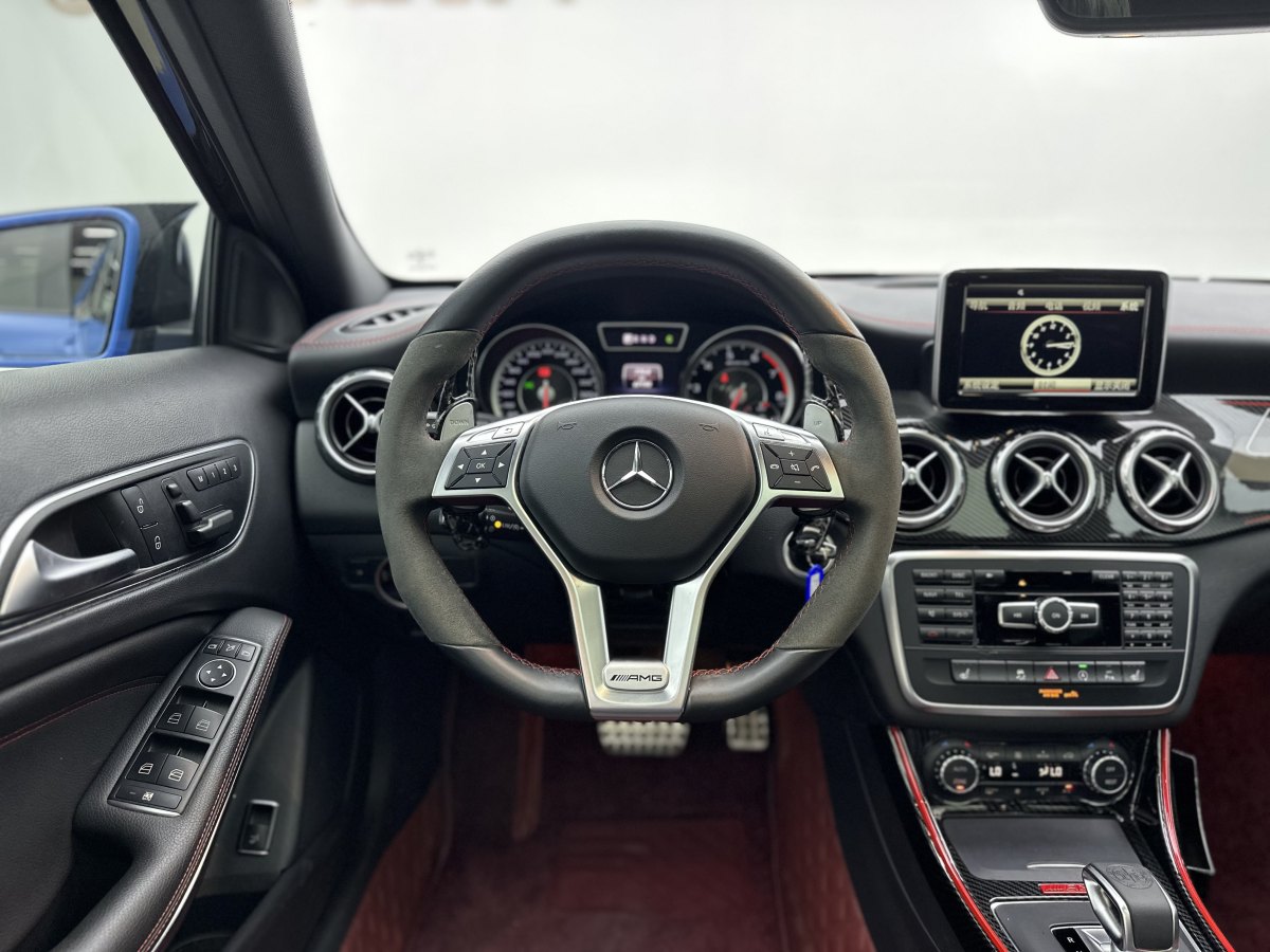 Mercedes-Benz GLA AMG 2017 car image #9