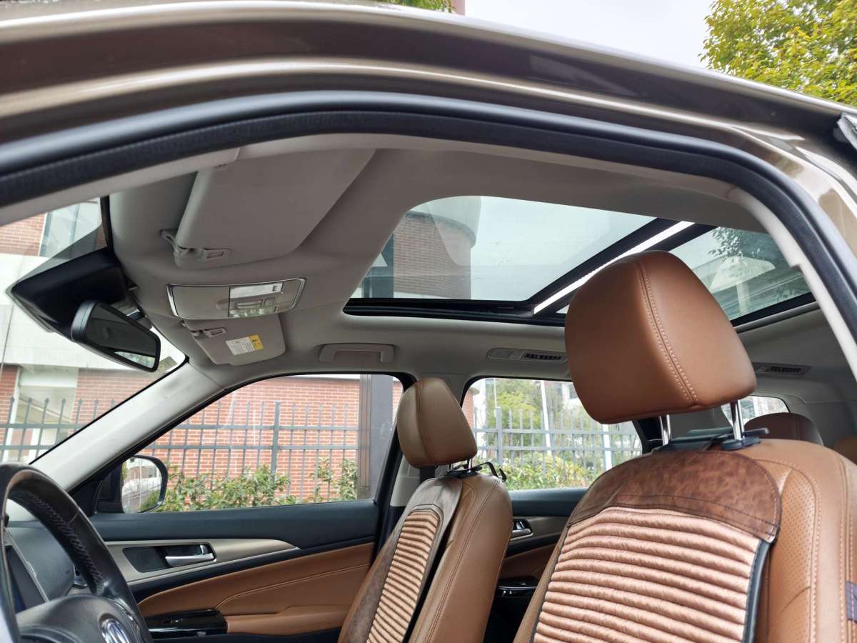 Changan CS95 2017 car image #9