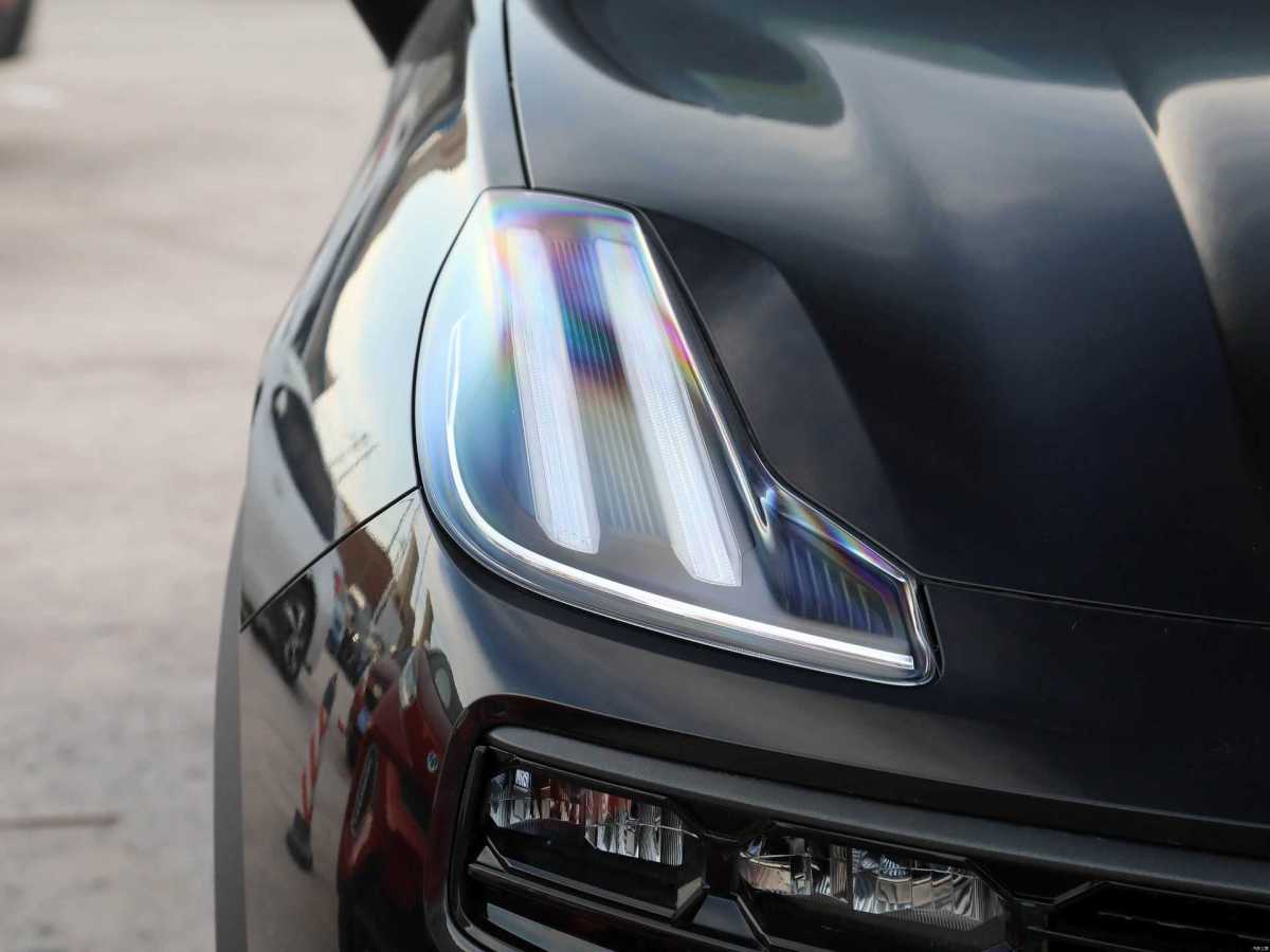 Lynk & Co 06 2021 car image #9