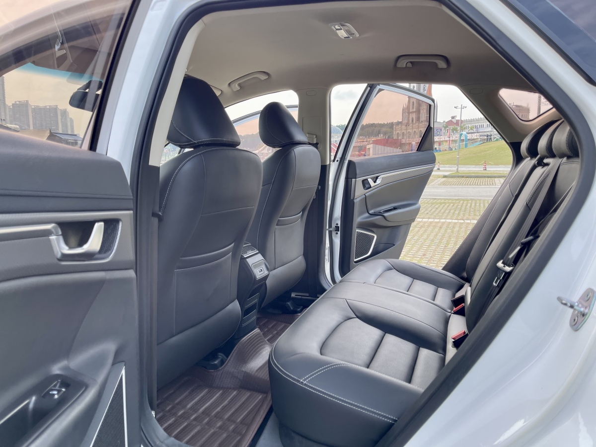 GEELY Emgrand GS 2018 #9 GEELY Emgrand GS 2018 car image #9