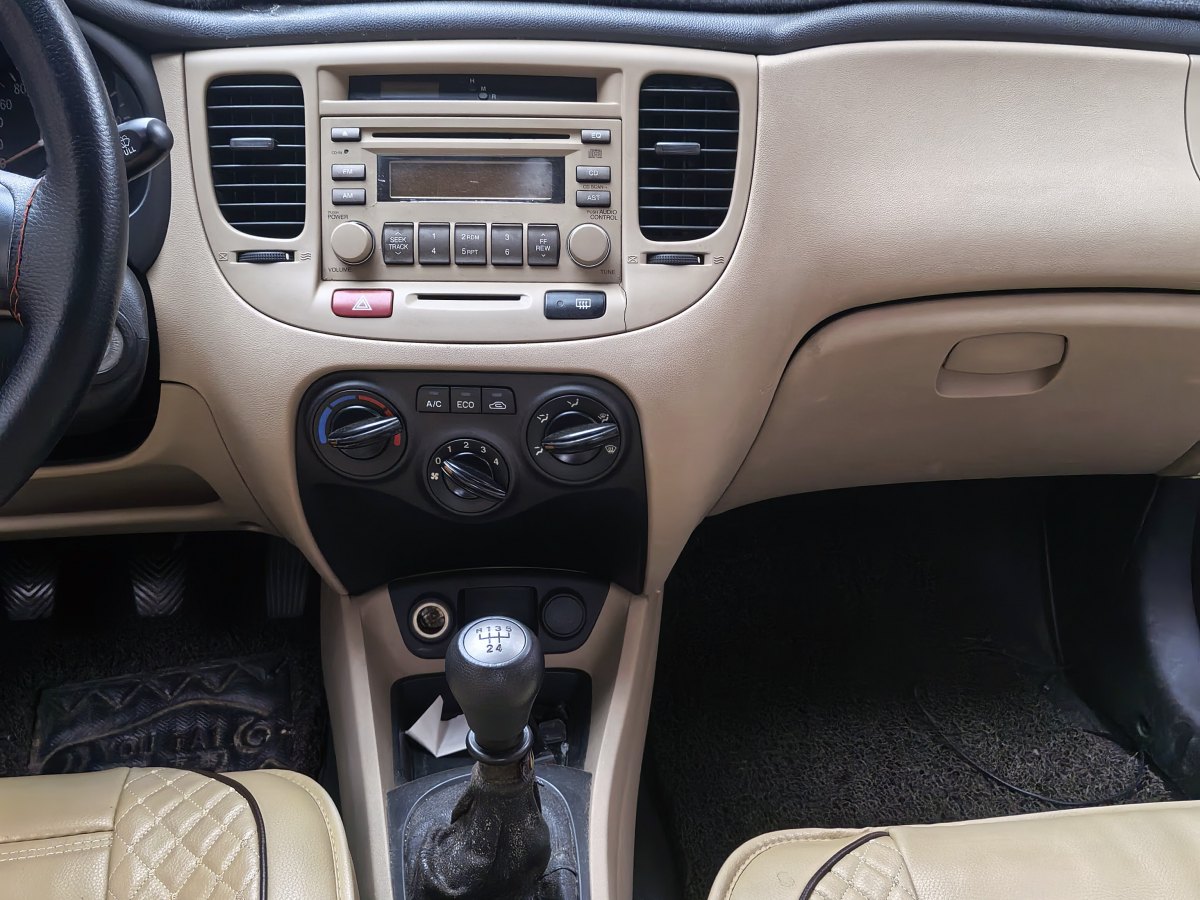 Kia Rio 2010 imagen de coche #9