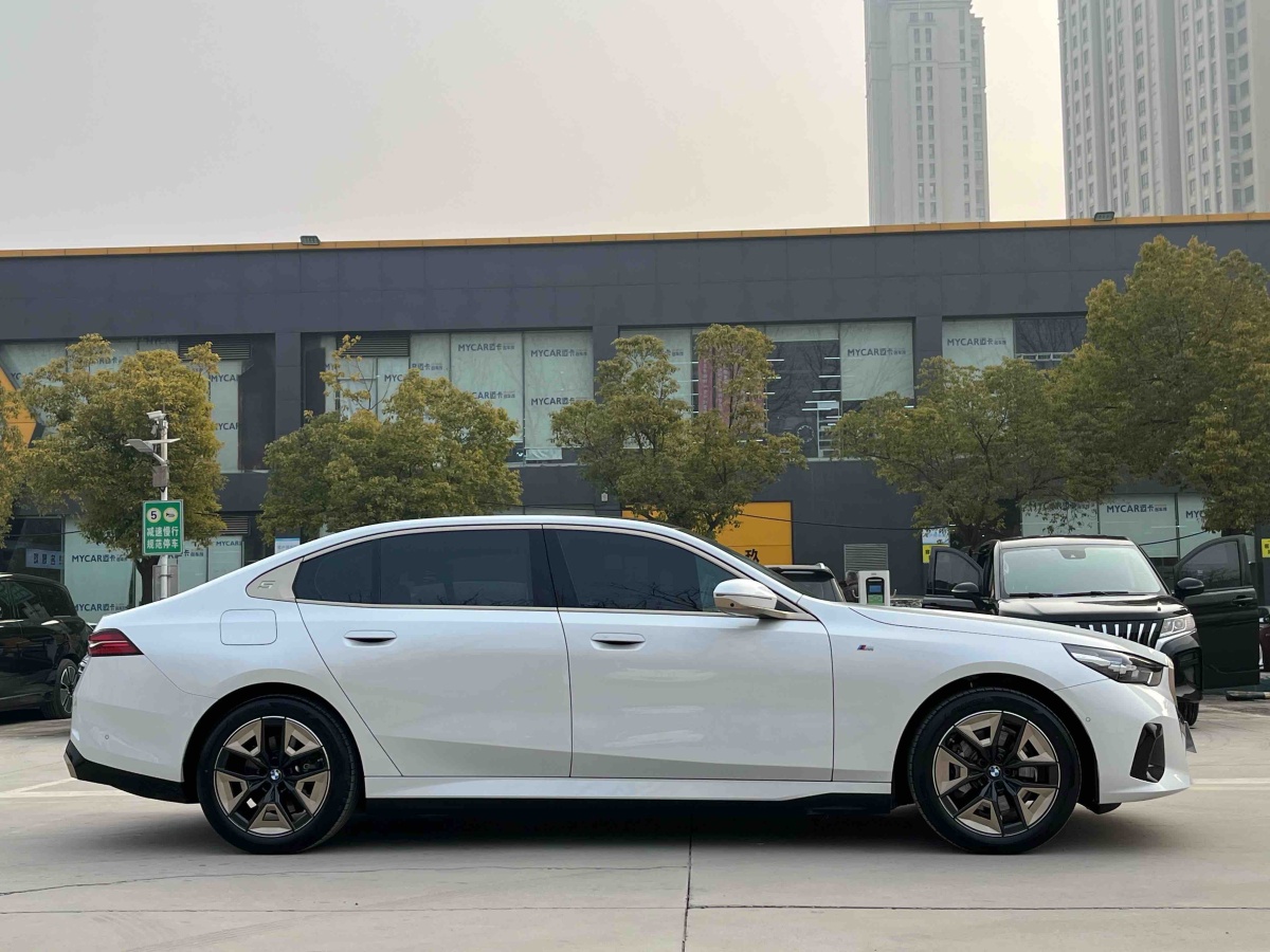 BMW i5 2024 #9 BMW i5 2024 изображение автомобиля #9