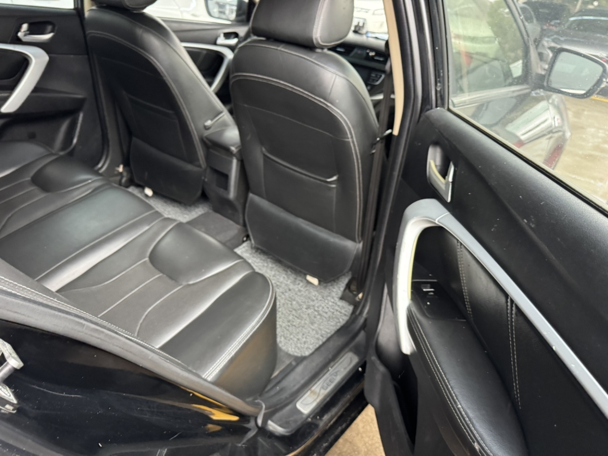 GEELY Emgrand 2017 car image #9
