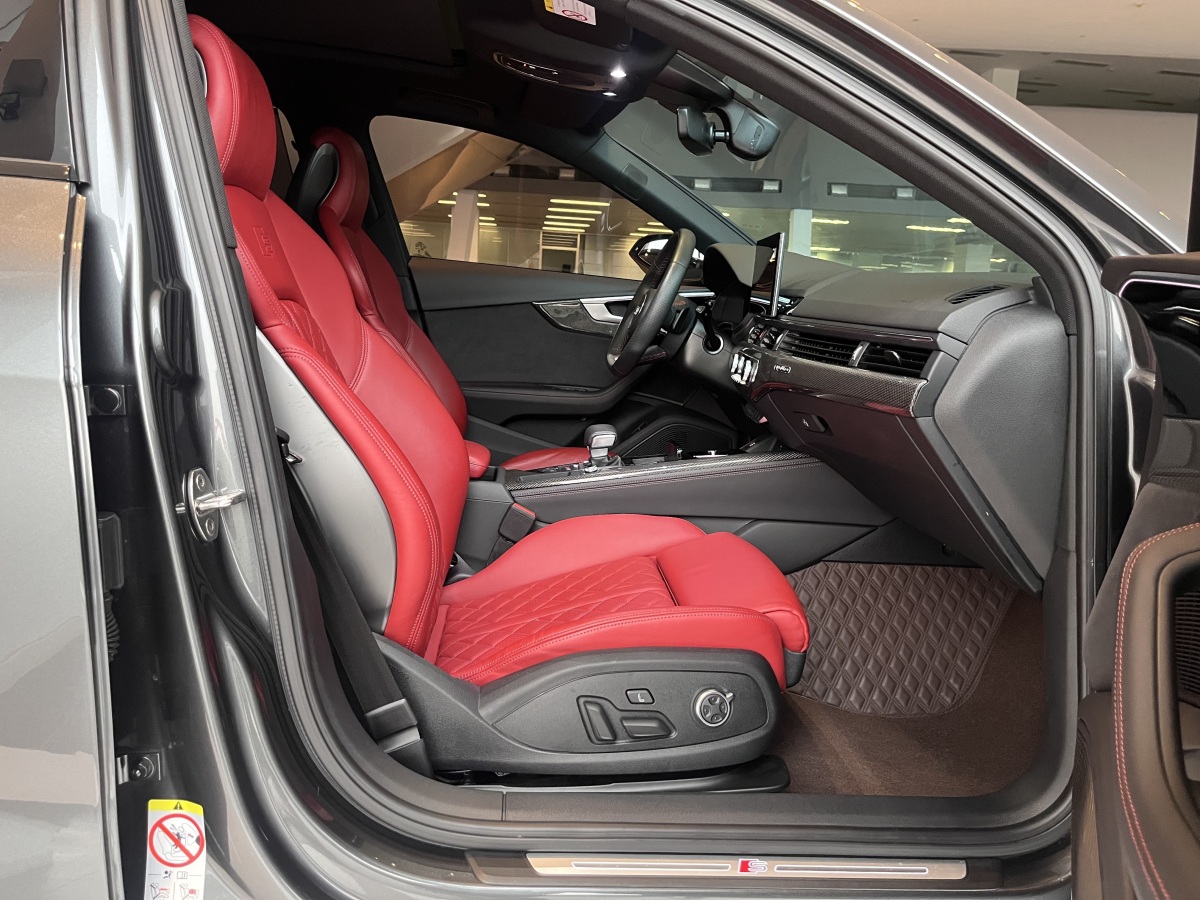 五菱汽车 奥迪S4 2023 汽车图片 #9