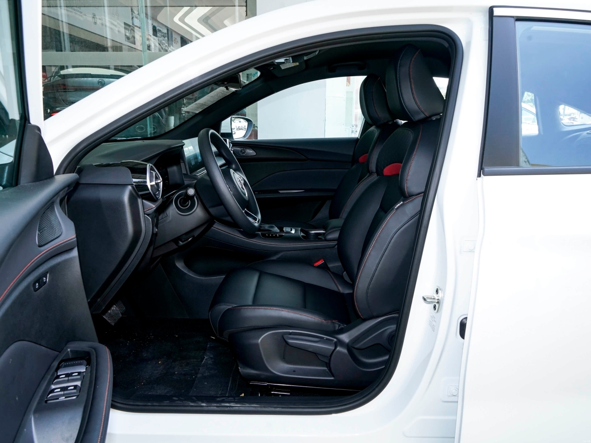 MG 5 2025 car image #9