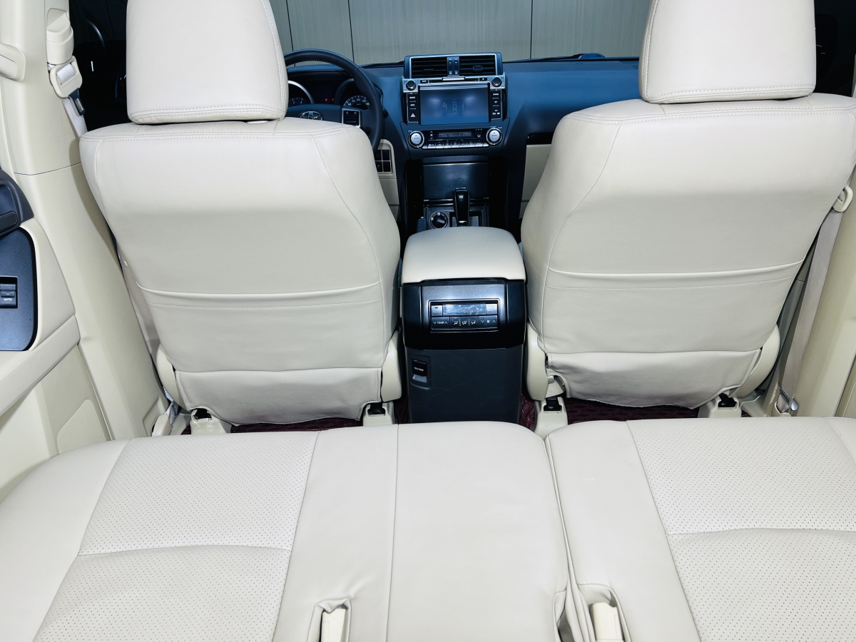 Toyota 2015 #9 Toyota 2015 car image #9