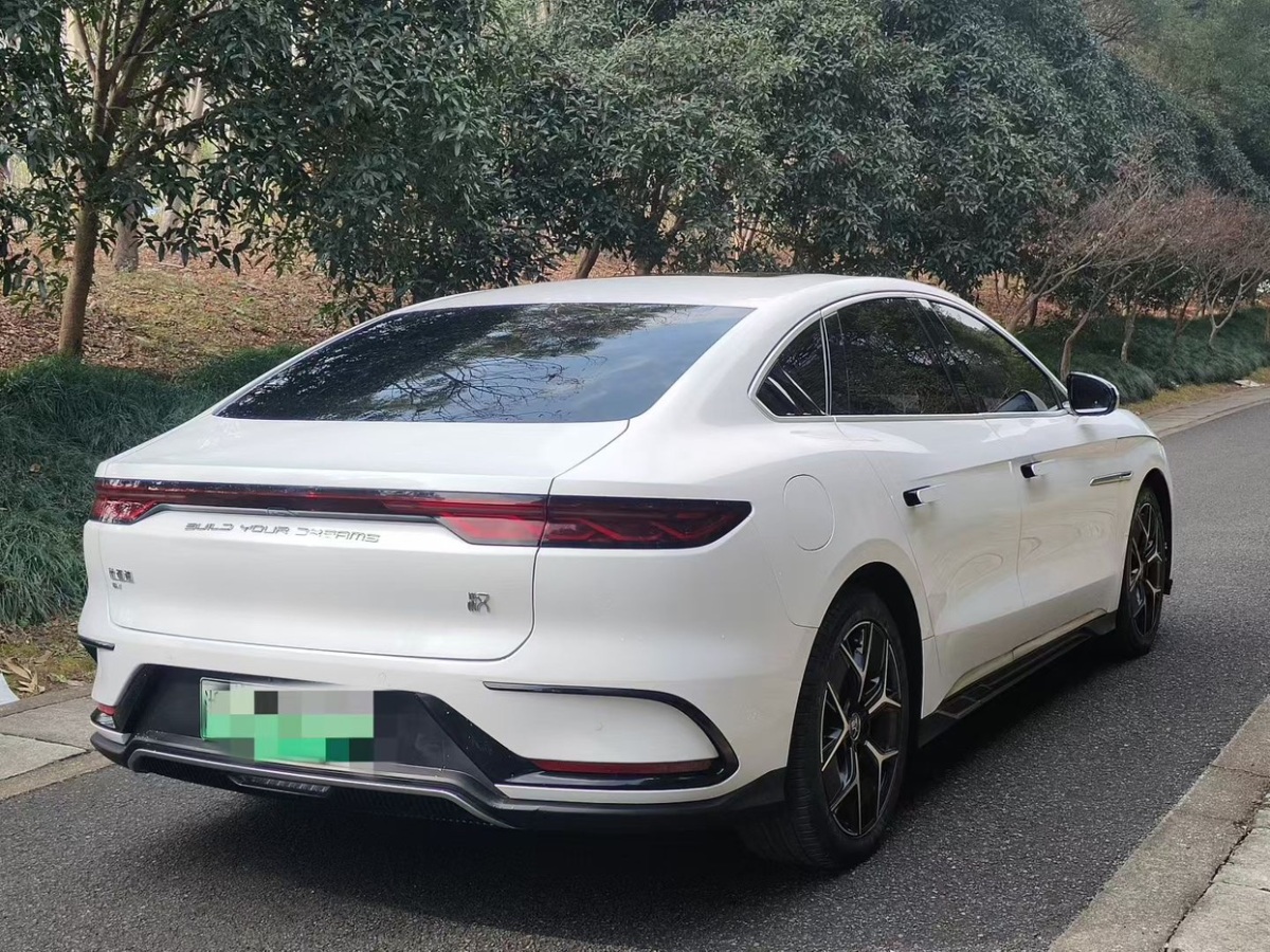 BYD Han 2023 car image #9