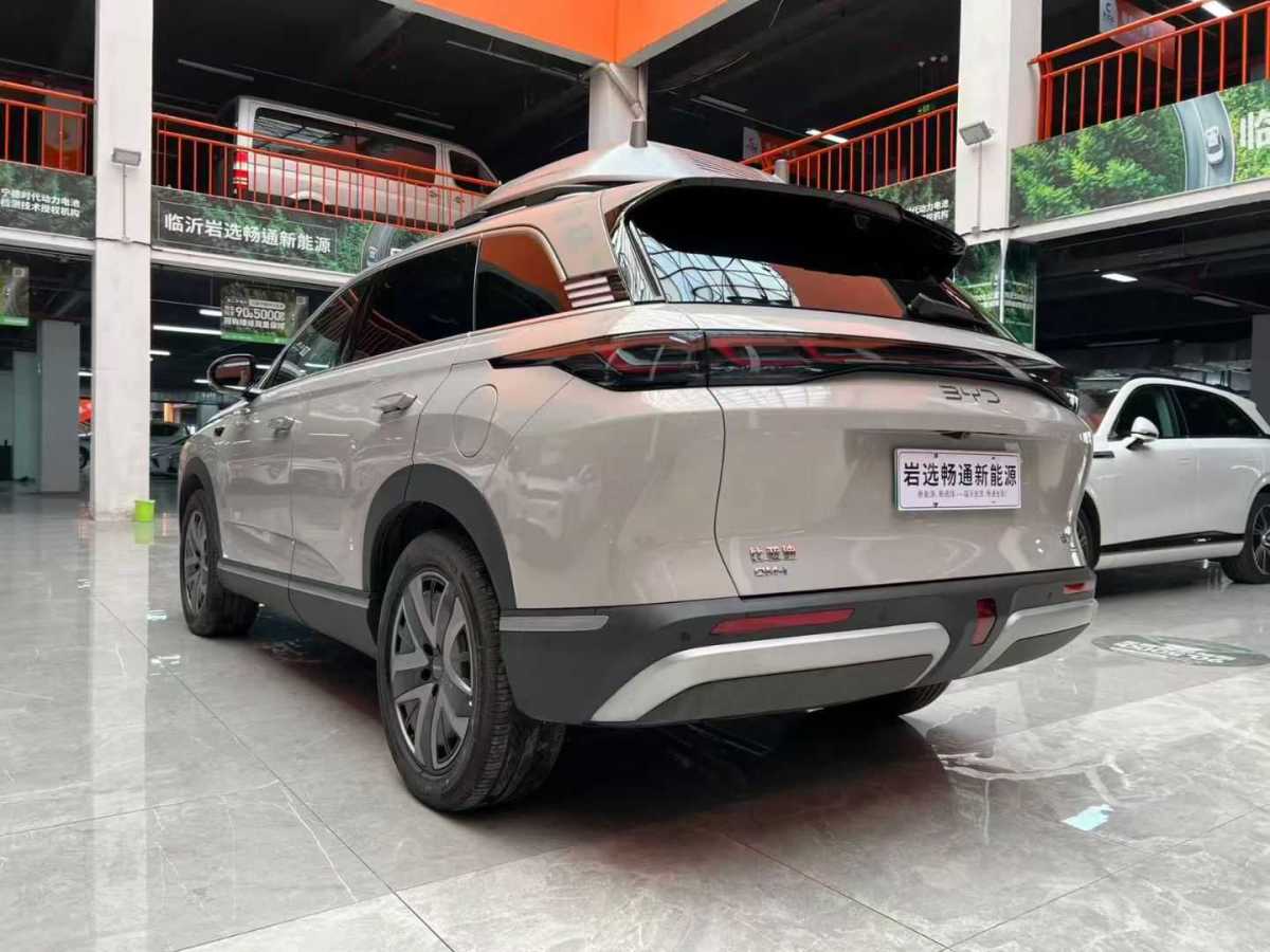 BYD Sea Lion 07 DM-i 2025 car image #9