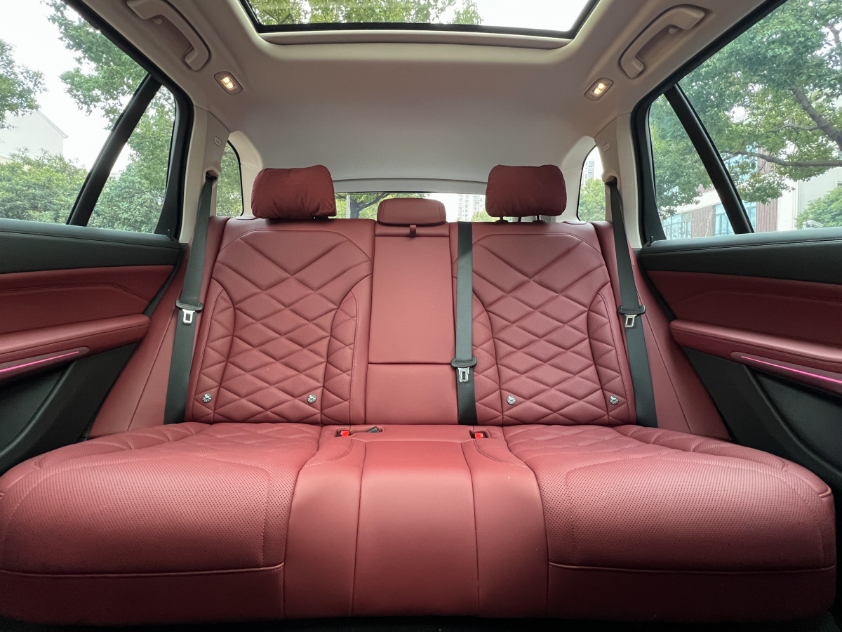 BMW X5 2025 car image #9